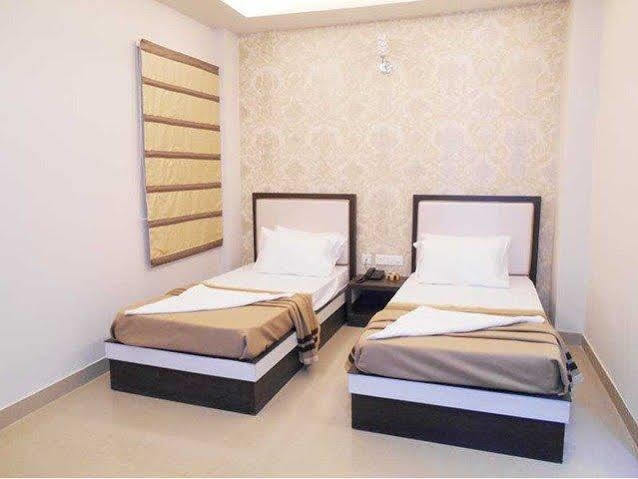 Hotel Janki International By Keymagics Varanasi Exterior foto